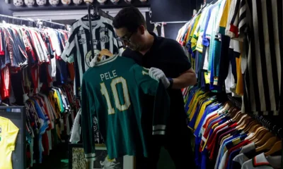 Maior Coleção de Camisas de Futebol